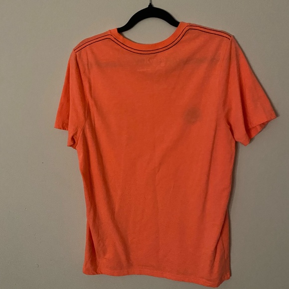 T-Shirt - Picture 2 of 2